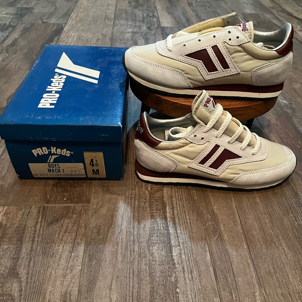 1980s NEW kid Keds